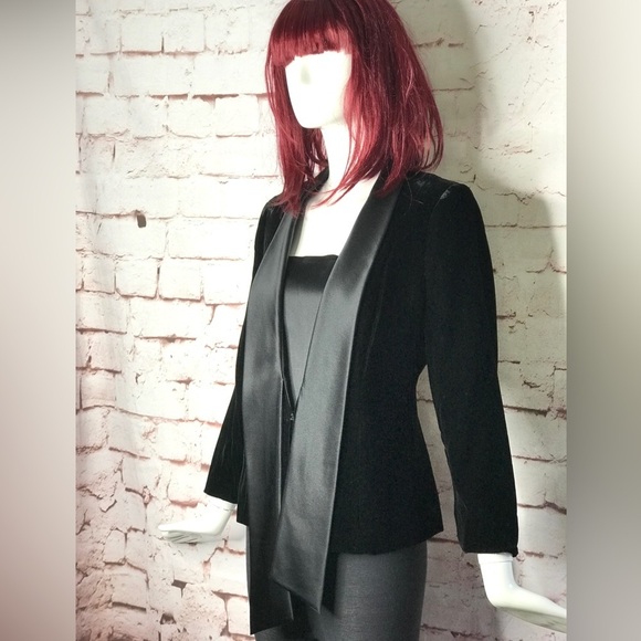 TALBOTS PETITES Black Velvet Blazer Satin Tuxedo Collar Jacket Size 10P Petite - Picture 6 of 16
